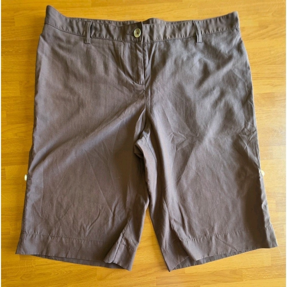 Weatherproof Women's Size 16 Bermuda Shorts Walking Casual Pockets Roll-Up